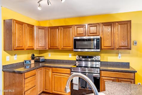 4 Wallingford Court Gansevoort NY 12831