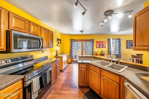 4 Wallingford Court Gansevoort NY 12831