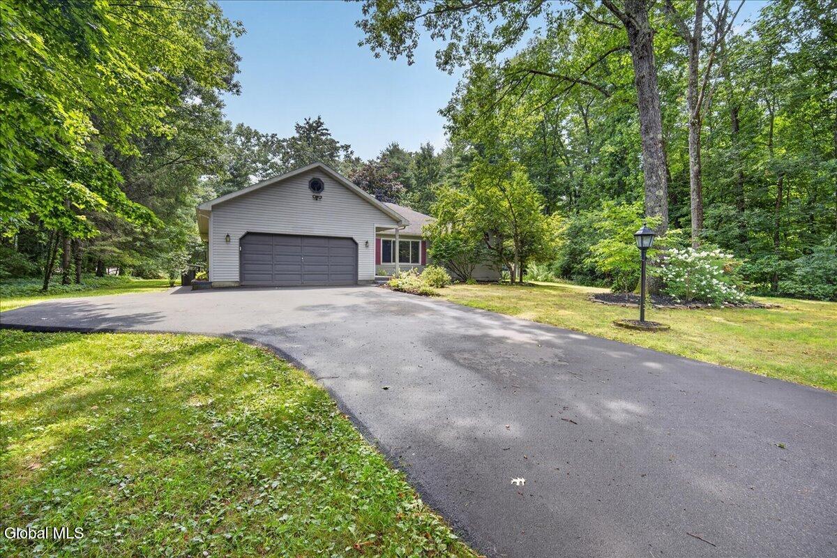 21 Knollwood Drive Saratoga Springs NY 12866