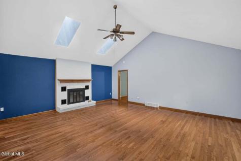 21 Knollwood Drive Saratoga Springs NY 12866