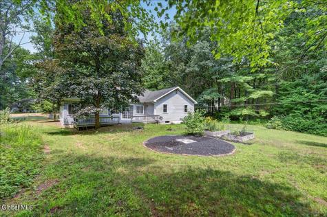 21 Knollwood Drive Saratoga Springs NY 12866