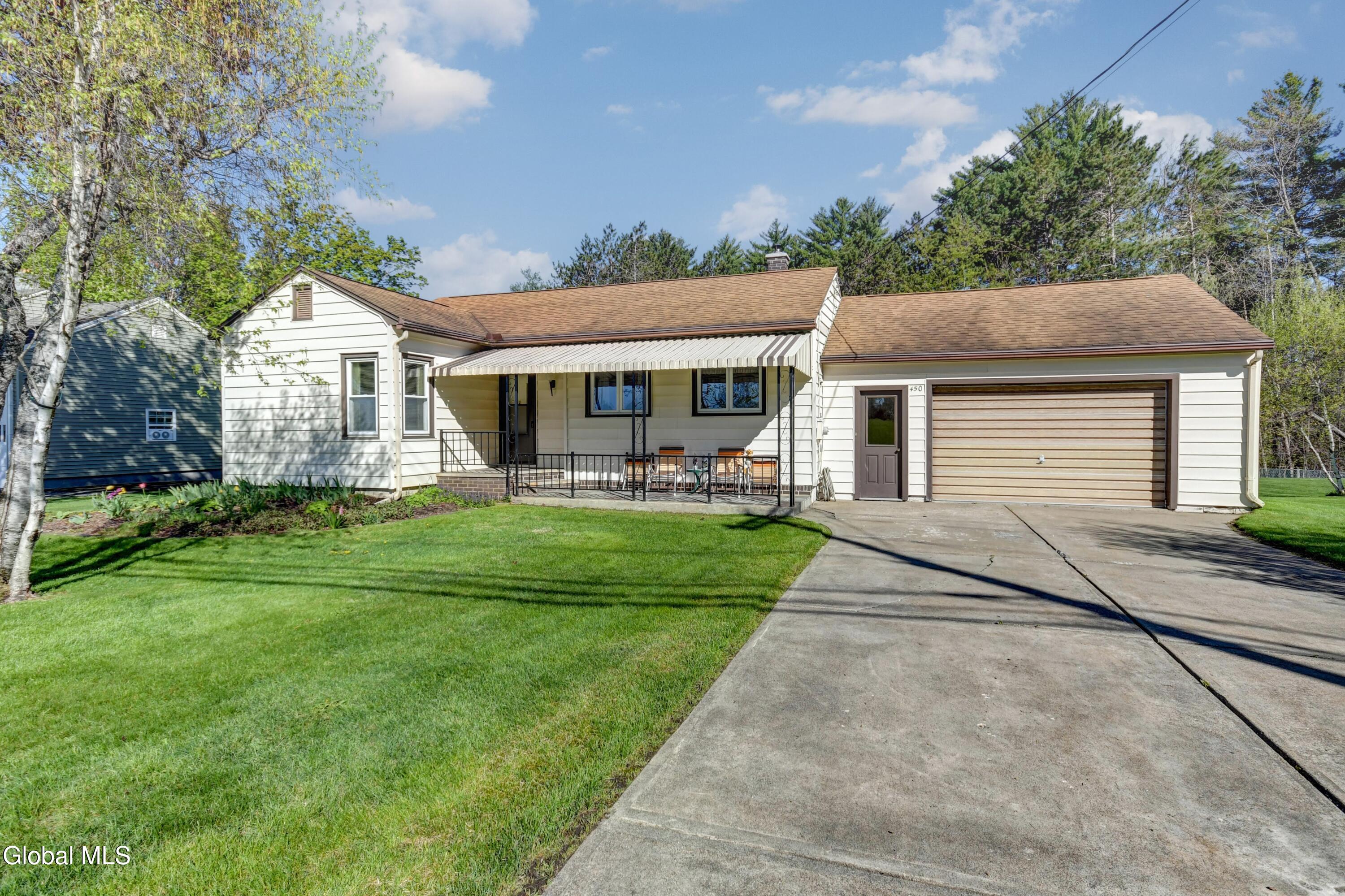 450 S Kingsboro Avenue Johnstown NY 12095