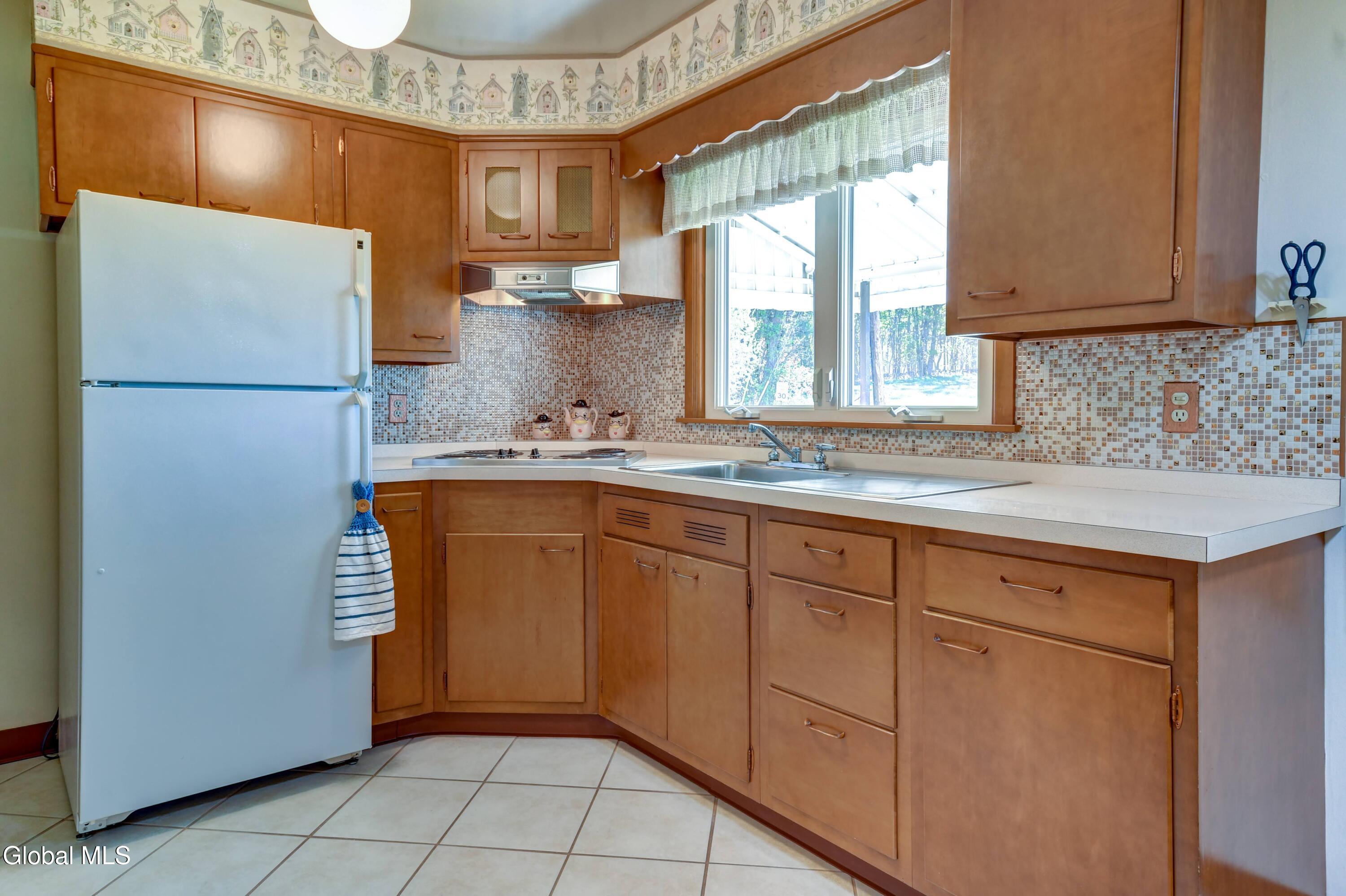 450 S Kingsboro Avenue Johnstown NY 12095