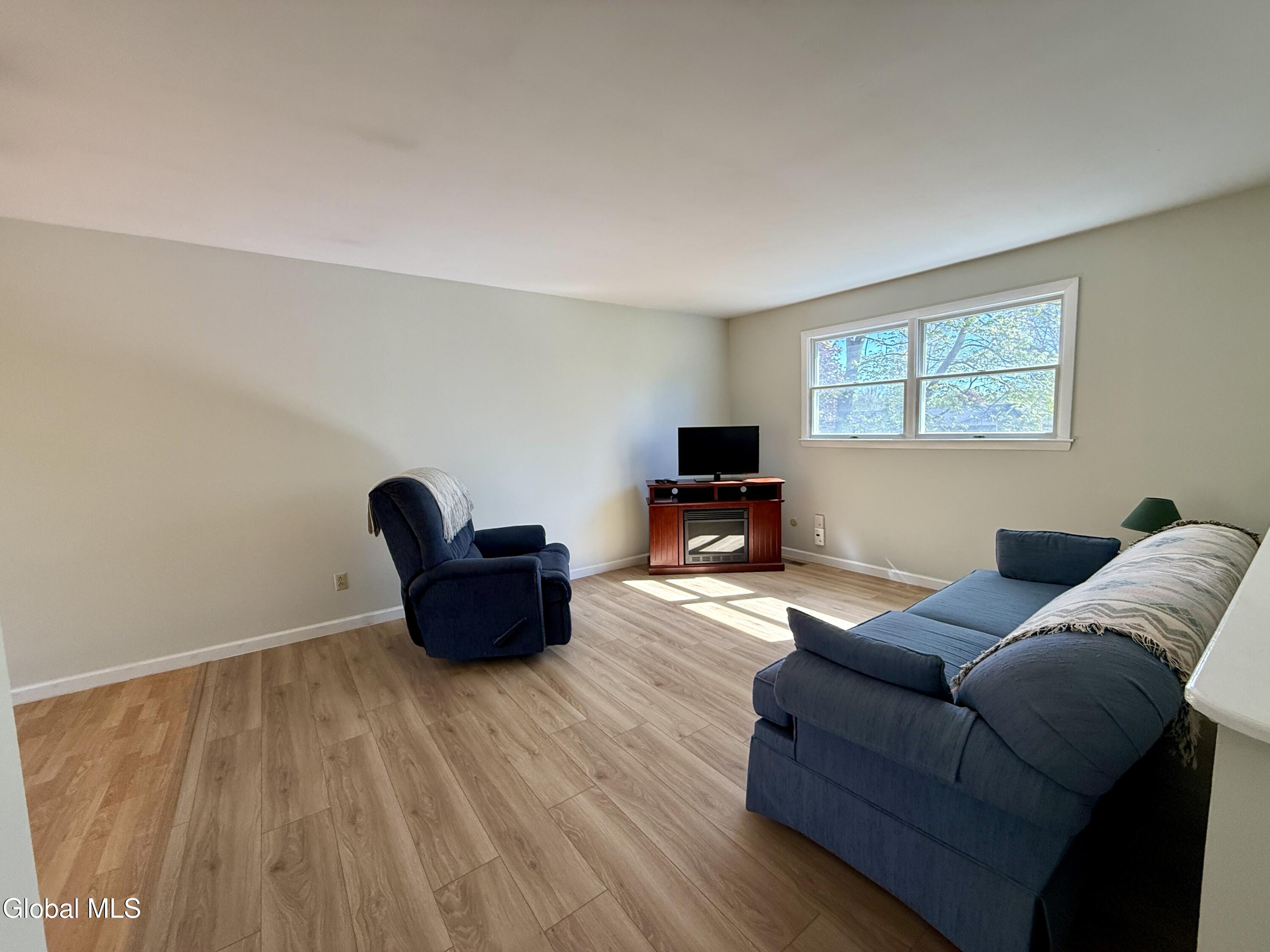 8 Kimberly Lane Moreau NY 12828