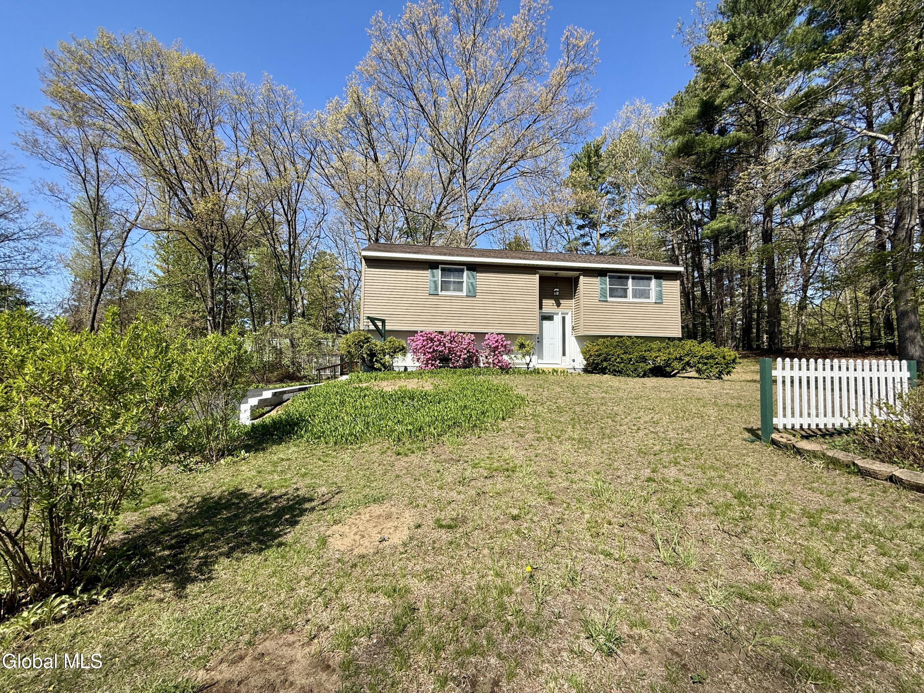 8 Kimberly Lane Moreau NY 12828