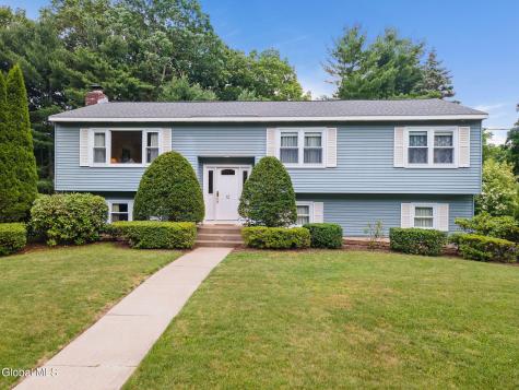 12 Lakewood Drive Saratoga Springs NY 12866