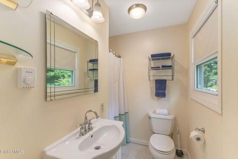 12 Lakewood Drive Saratoga Springs NY 12866