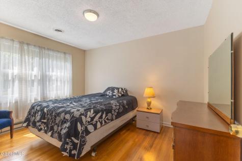 12 Lakewood Drive Saratoga Springs NY 12866