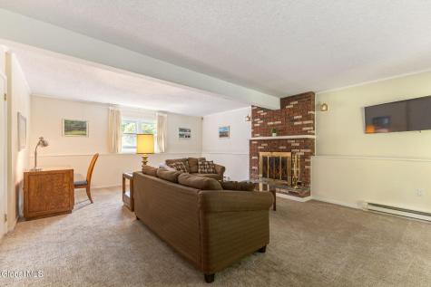 12 Lakewood Drive Saratoga Springs NY 12866