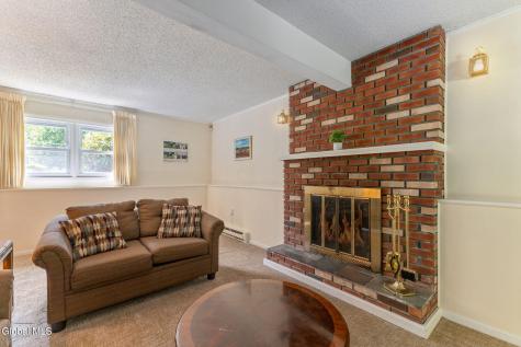 12 Lakewood Drive Saratoga Springs NY 12866