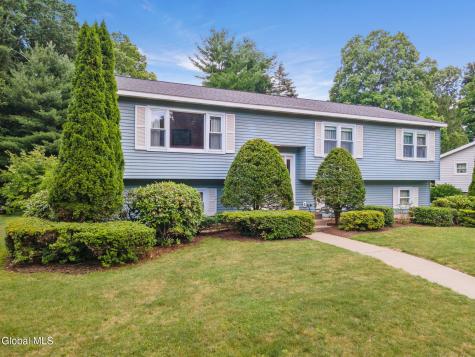 12 Lakewood Drive Saratoga Springs NY 12866