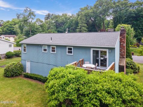 12 Lakewood Drive Saratoga Springs NY 12866