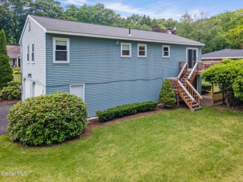 12 Lakewood Drive Saratoga Springs NY 12866