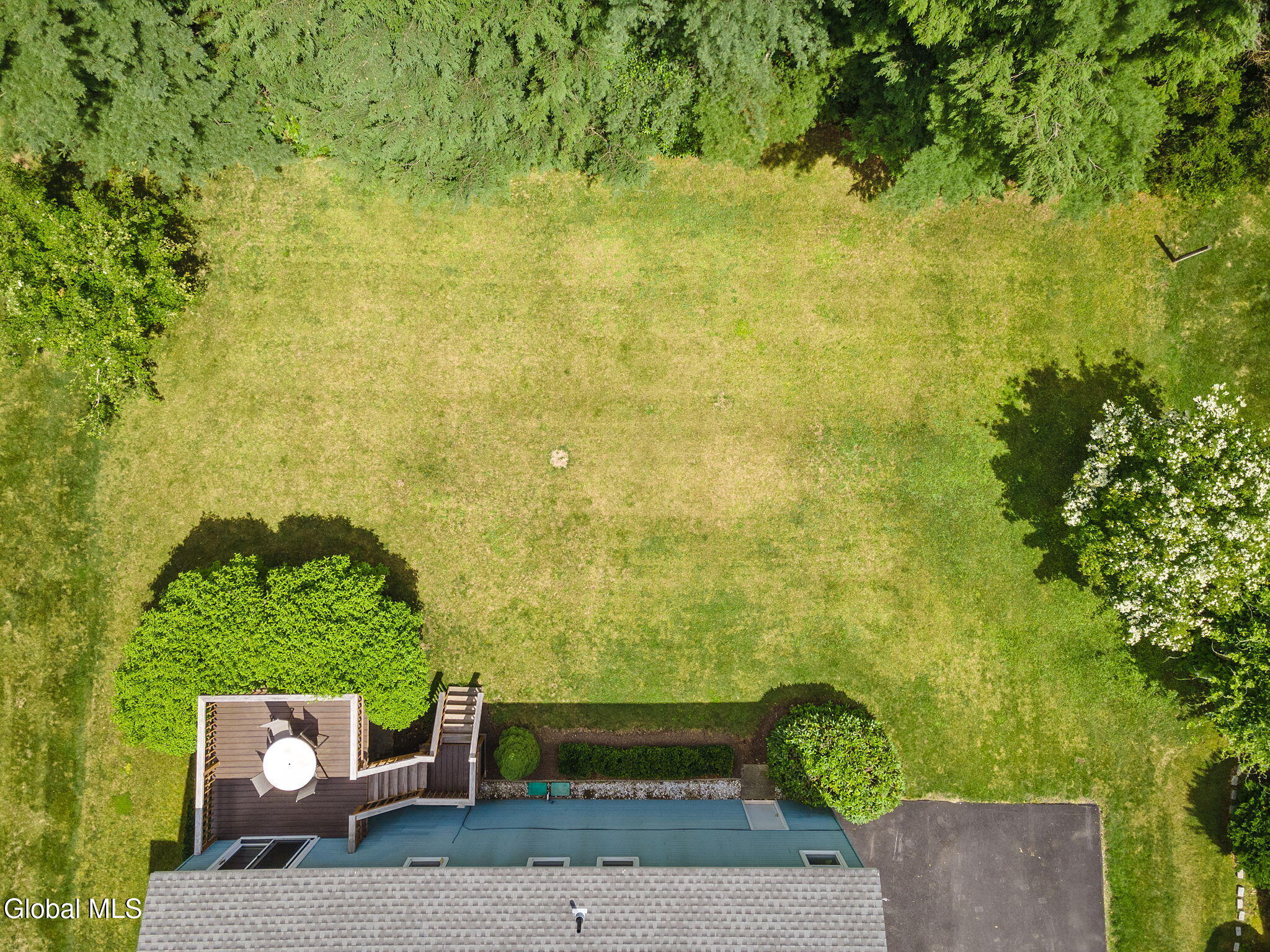 12 Lakewood Drive Saratoga Springs NY 12866