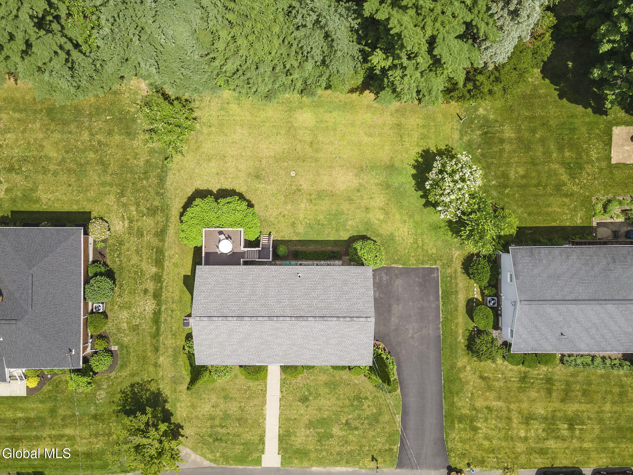 12 Lakewood Drive Saratoga Springs NY 12866