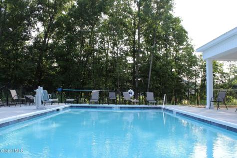 107 Whispering Pines Way Schenectady NY 12306