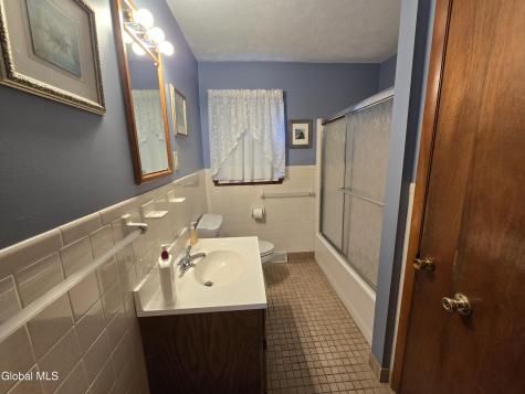 31 Breslin Avenue Cohoes NY 12047