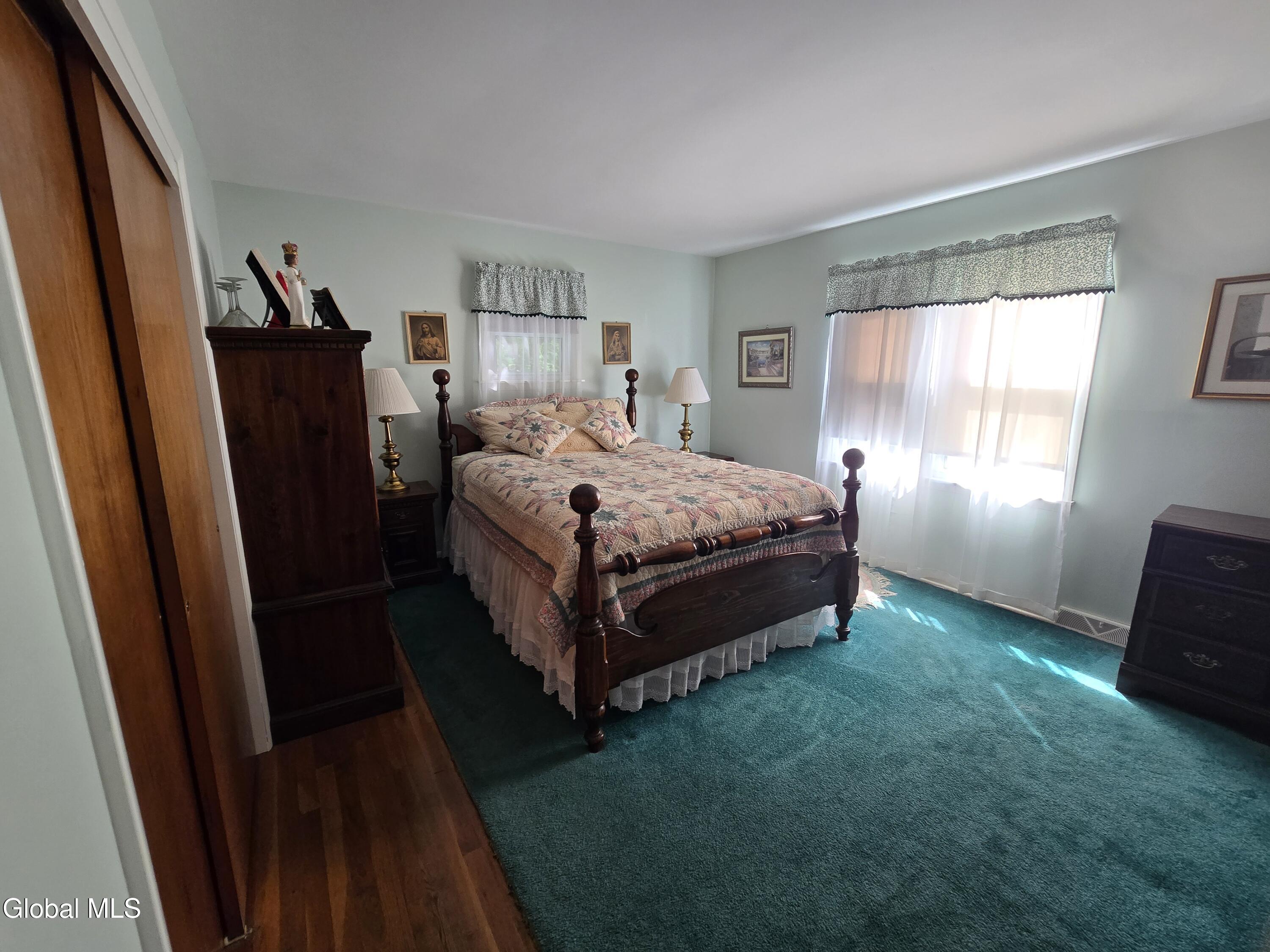 31 Breslin Avenue Cohoes NY 12047