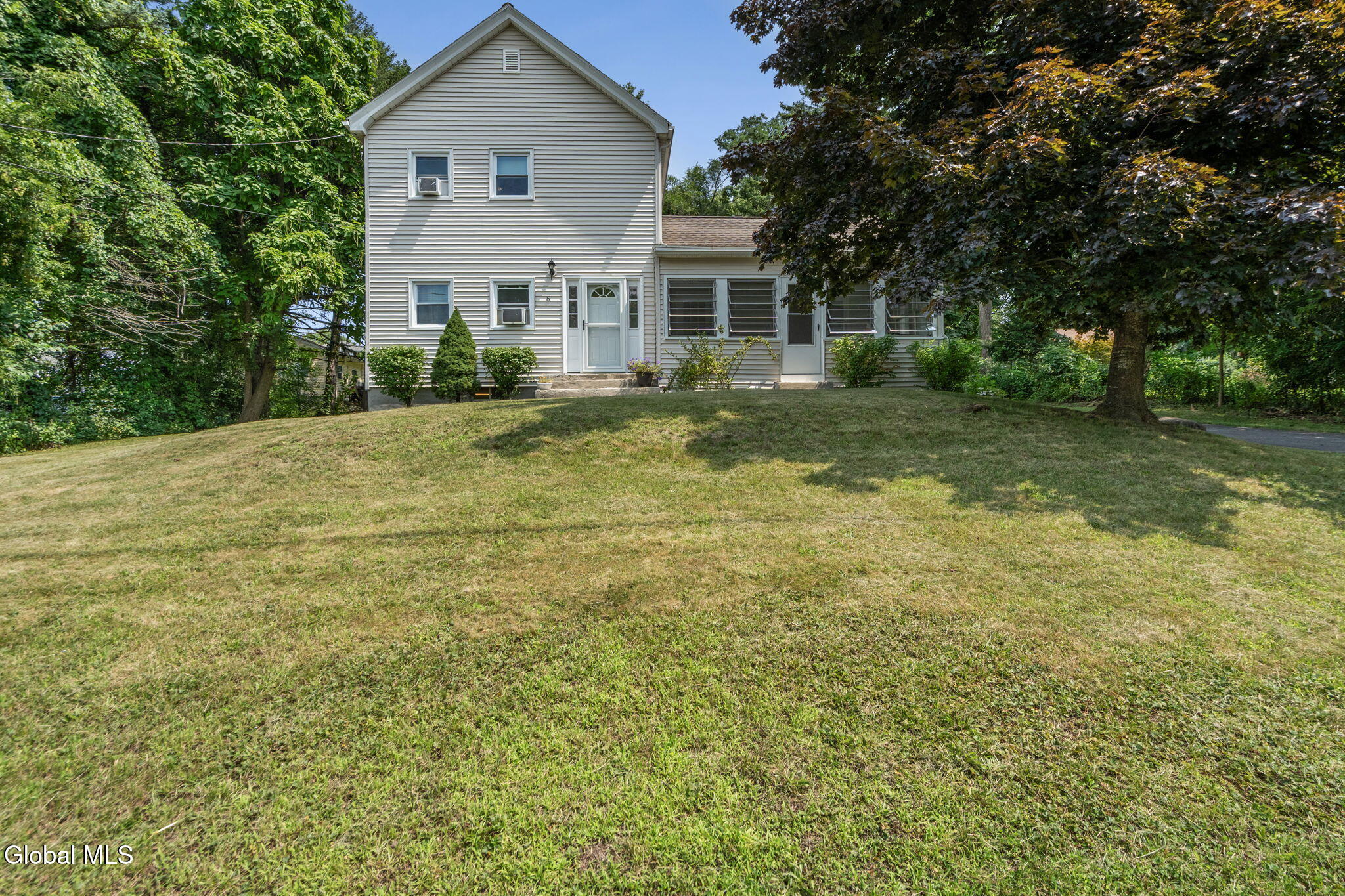 6 Acorn Avenue Rensselaer NY 12144