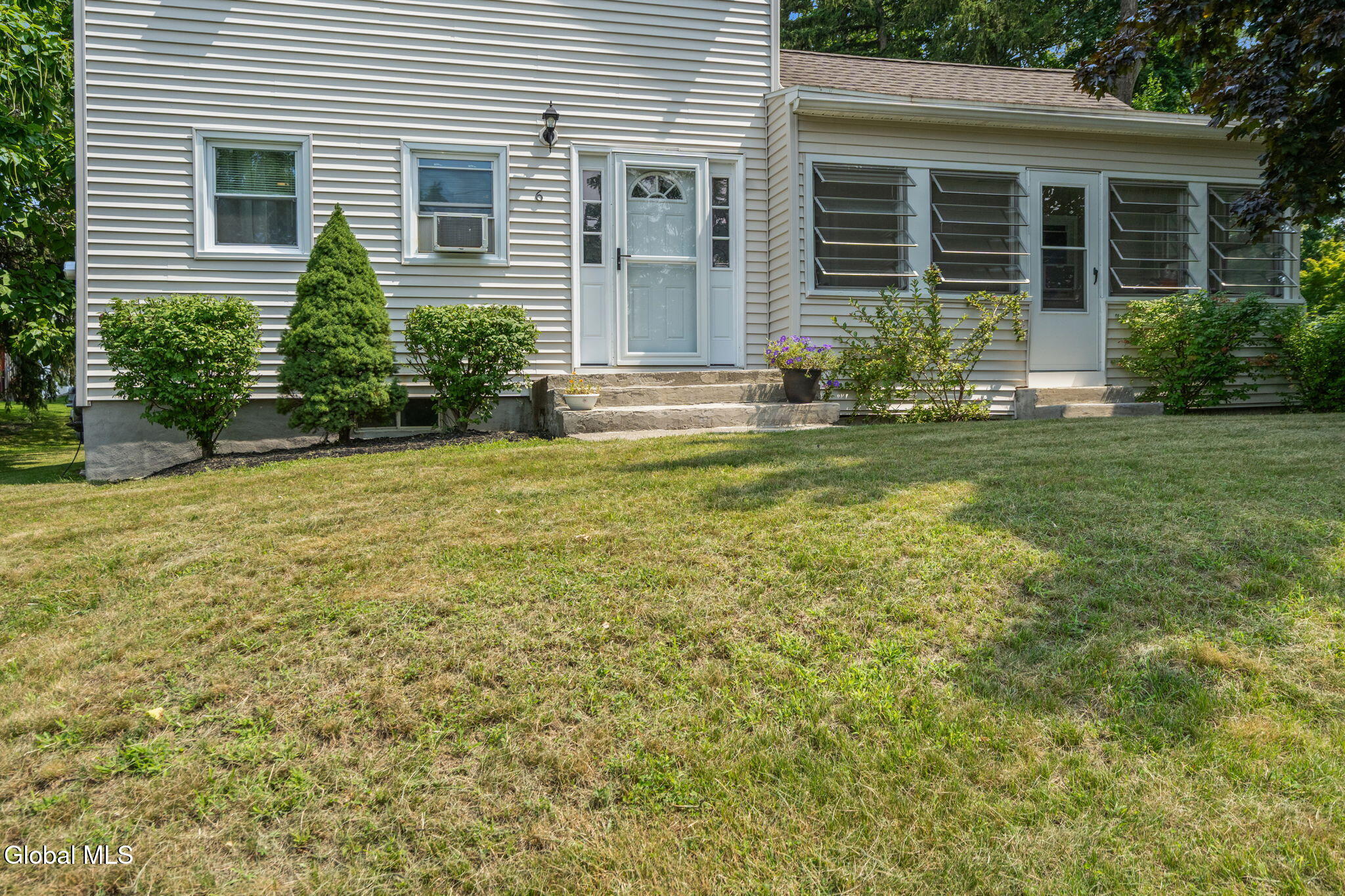 6 Acorn Avenue Rensselaer NY 12144