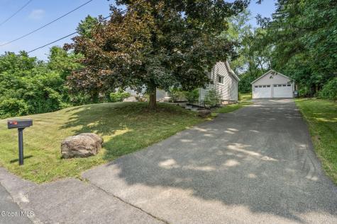 6 Acorn Avenue Rensselaer NY 12144