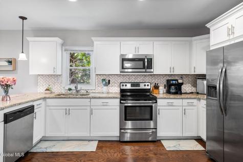 6 Acorn Avenue Rensselaer NY 12144