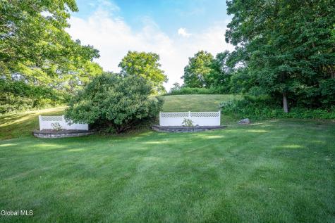 1118 Clute Crest Lane Niskayuna NY 12309