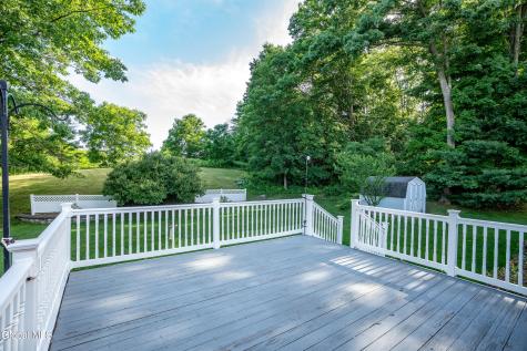 1118 Clute Crest Lane Niskayuna NY 12309