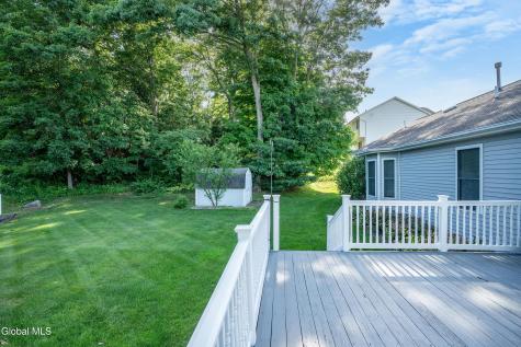 1118 Clute Crest Lane Niskayuna NY 12309