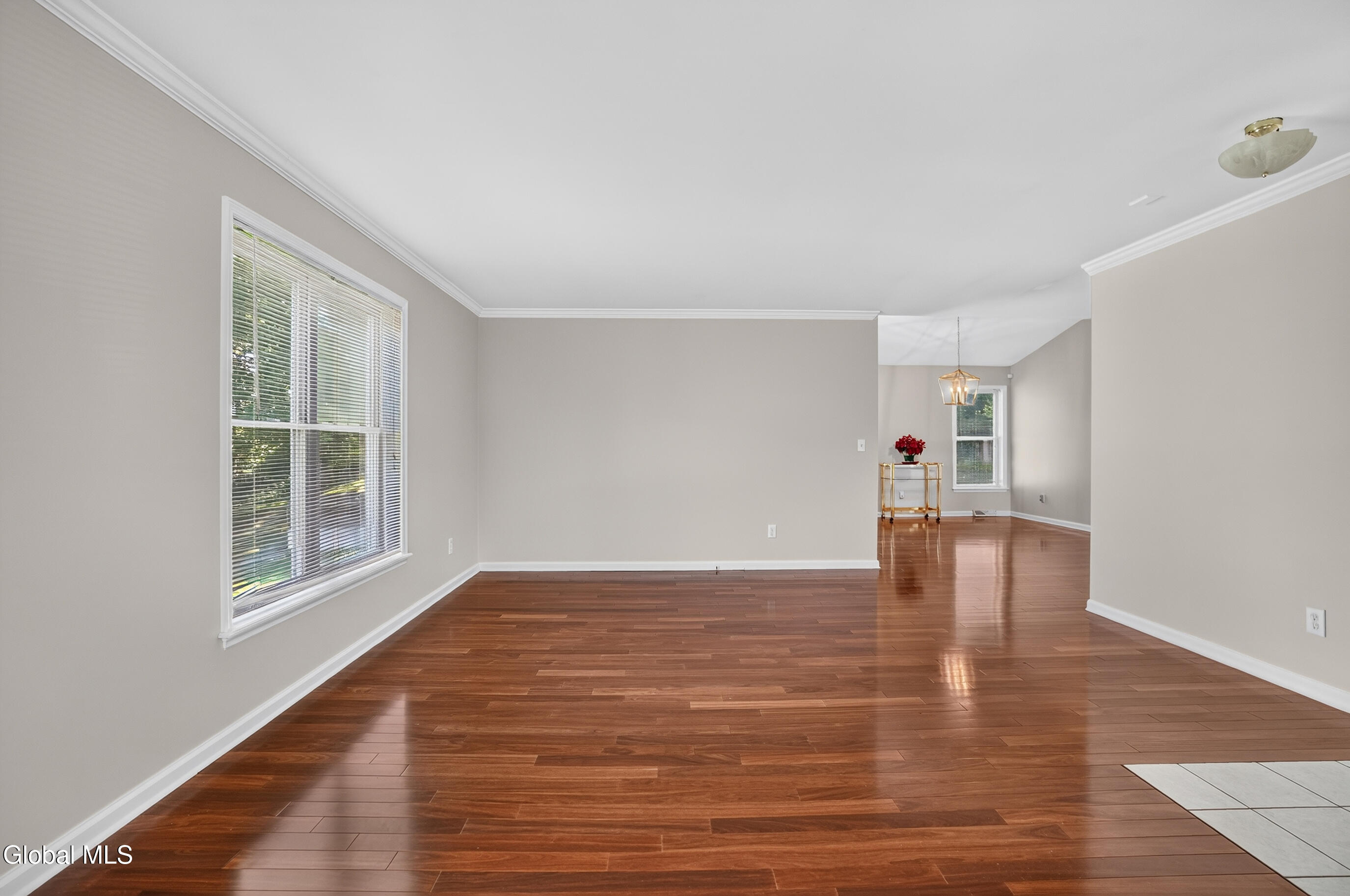 1118 Clute Crest Lane Niskayuna NY 12309