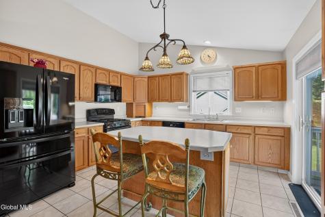 1118 Clute Crest Lane Niskayuna NY 12309