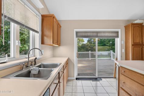1118 Clute Crest Lane Niskayuna NY 12309