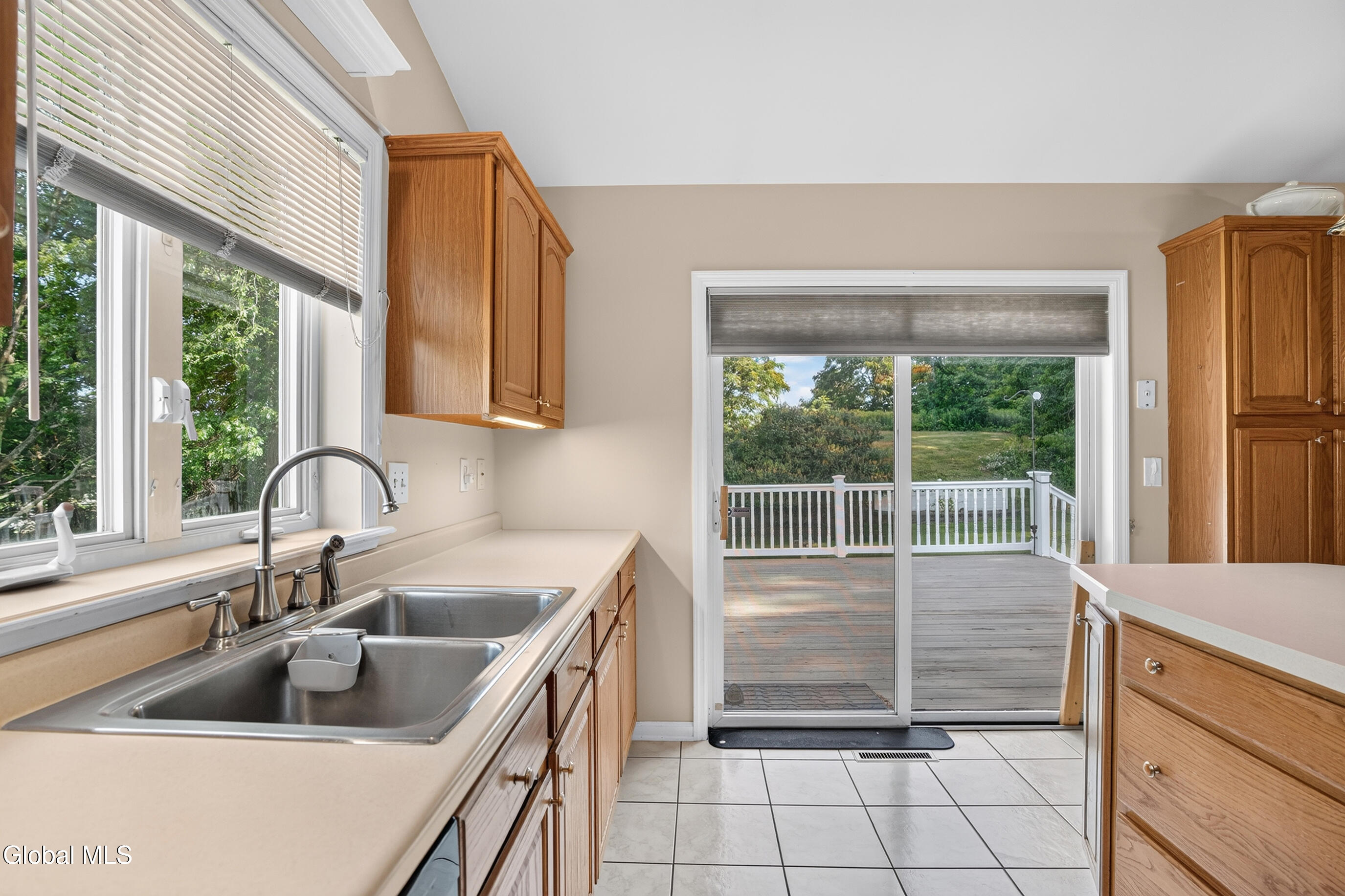 1118 Clute Crest Lane Niskayuna NY 12309