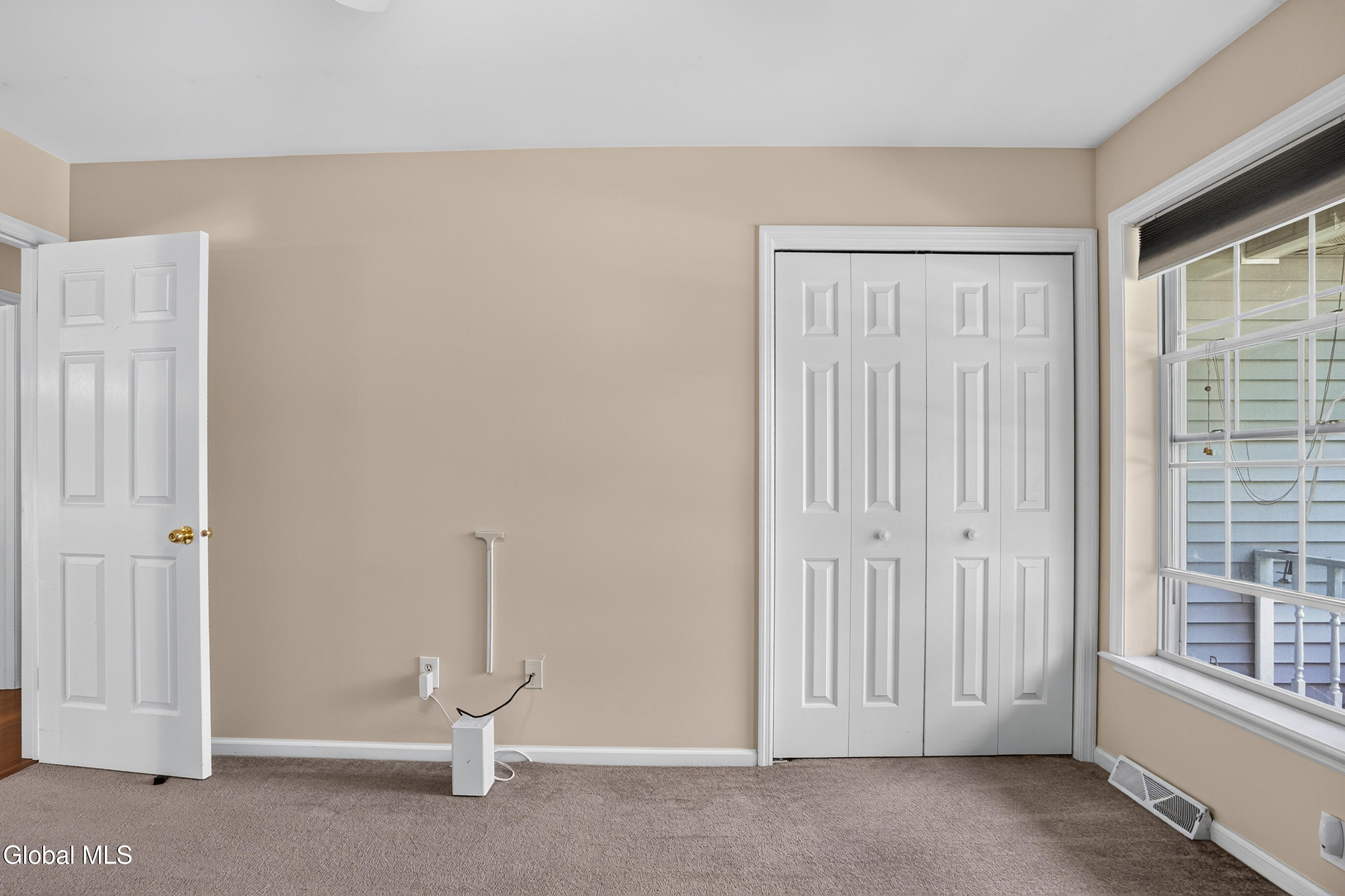 1118 Clute Crest Lane Niskayuna NY 12309