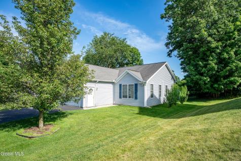 1118 Clute Crest Lane Niskayuna NY 12309