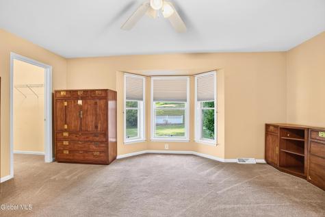 1118 Clute Crest Lane Niskayuna NY 12309