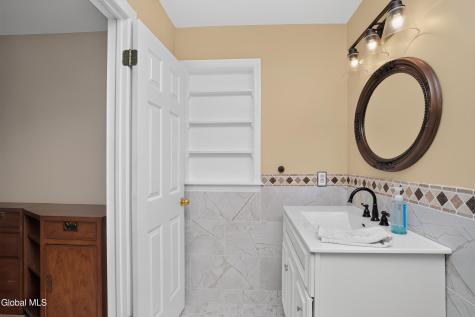 1118 Clute Crest Lane Niskayuna NY 12309