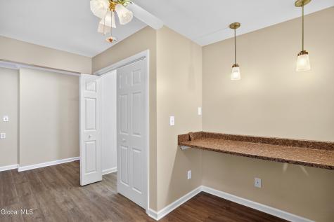 1118 Clute Crest Lane Niskayuna NY 12309