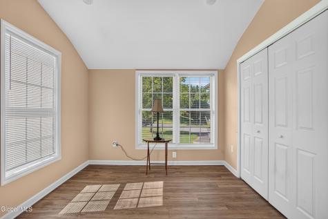 1118 Clute Crest Lane Niskayuna NY 12309