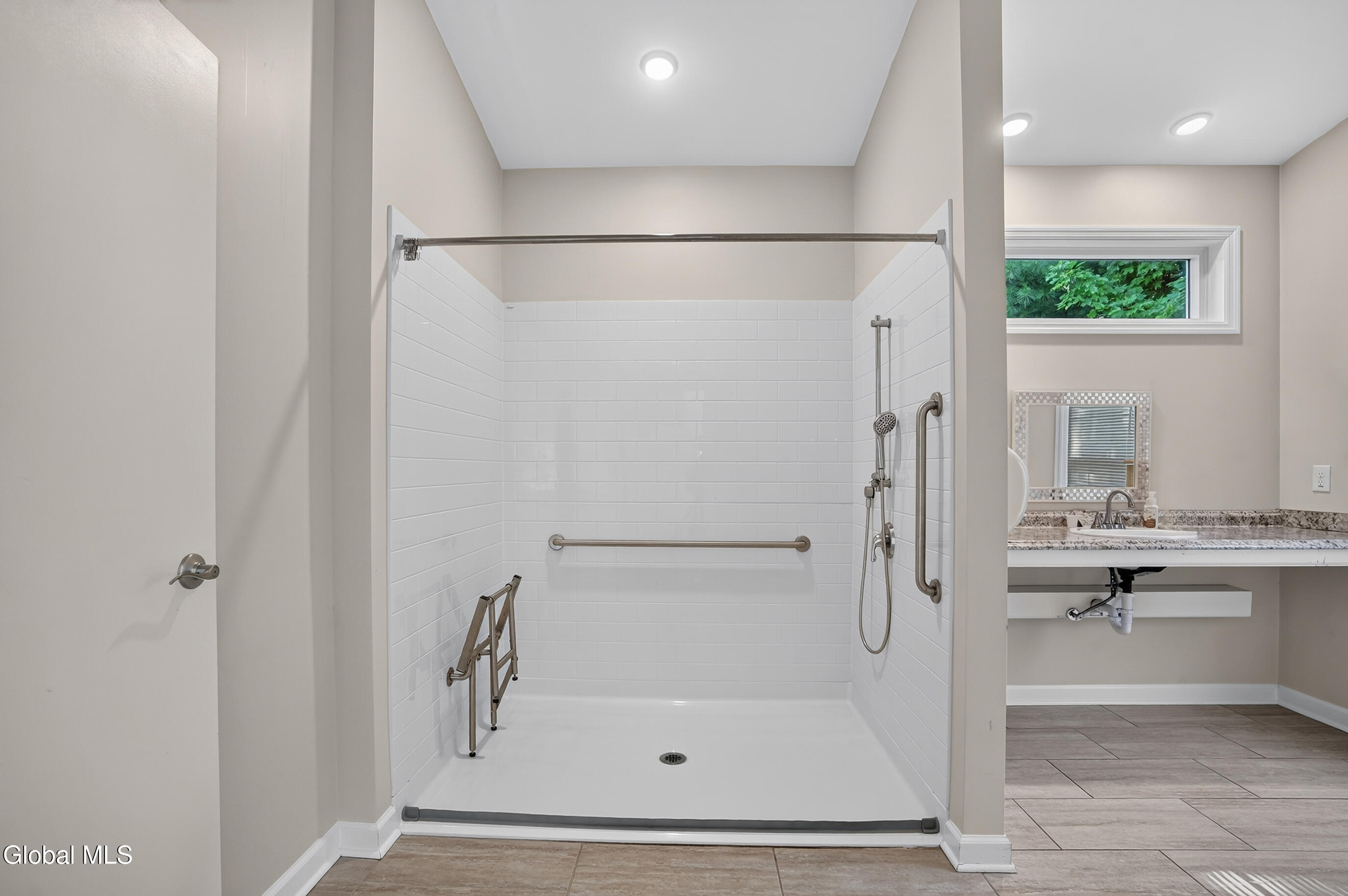 1118 Clute Crest Lane Niskayuna NY 12309