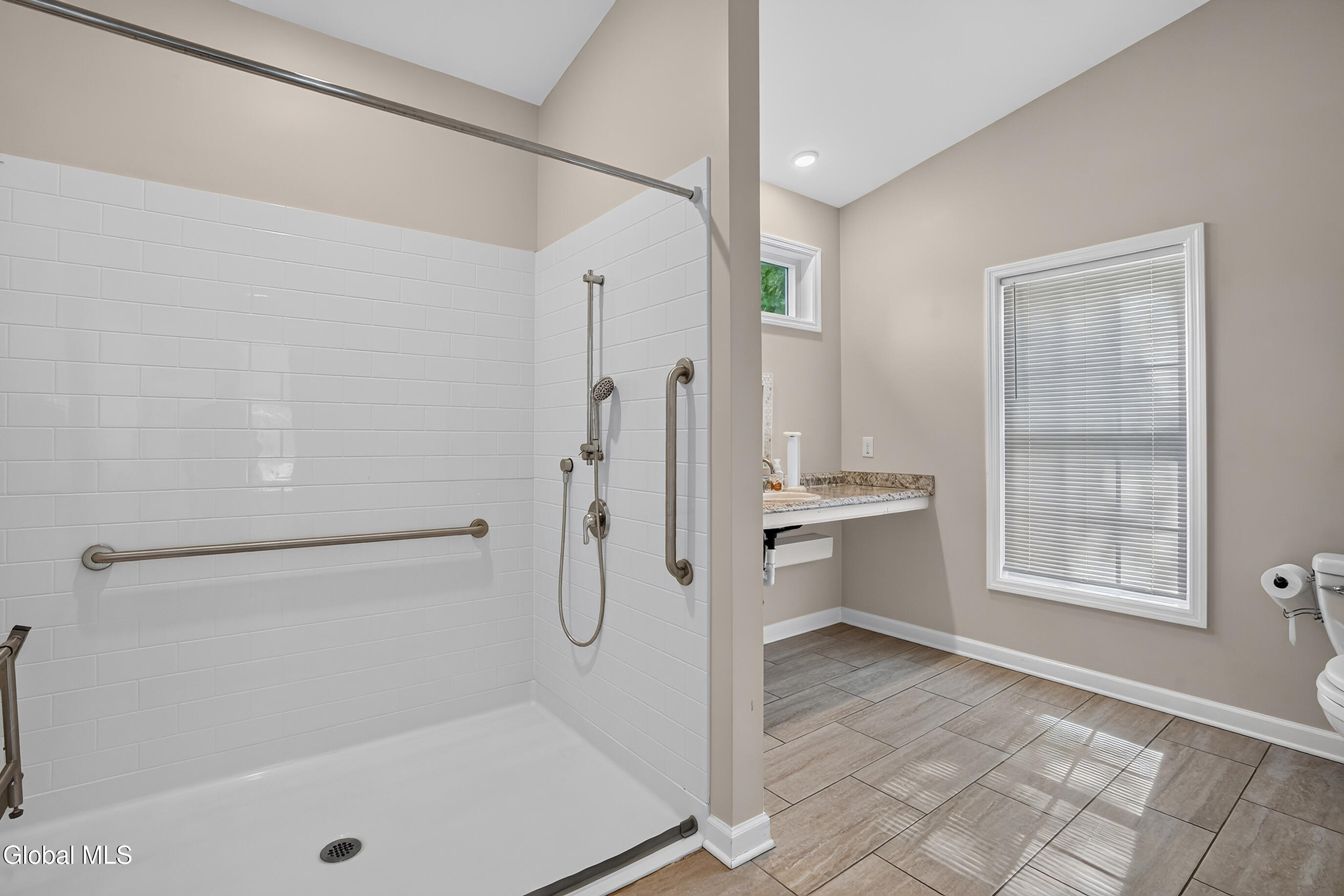 1118 Clute Crest Lane Niskayuna NY 12309