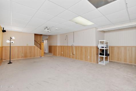1118 Clute Crest Lane Niskayuna NY 12309