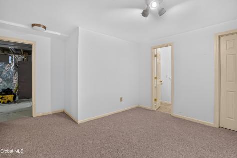 1118 Clute Crest Lane Niskayuna NY 12309