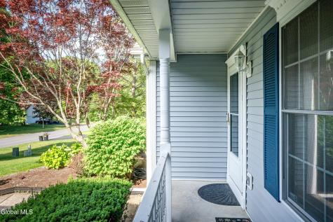 1118 Clute Crest Lane Niskayuna NY 12309