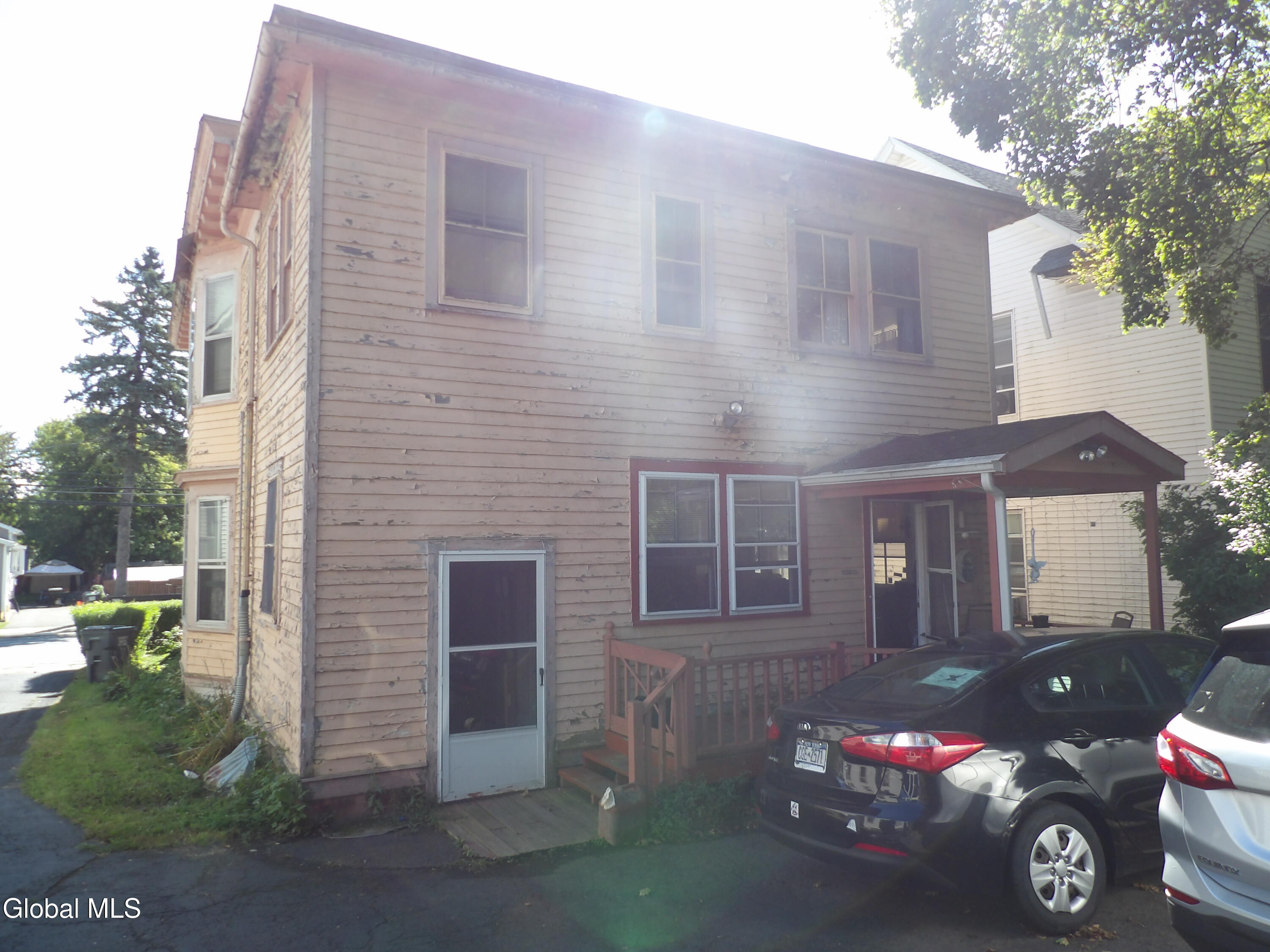 50 Saratoga Avenue Waterford NY 12188