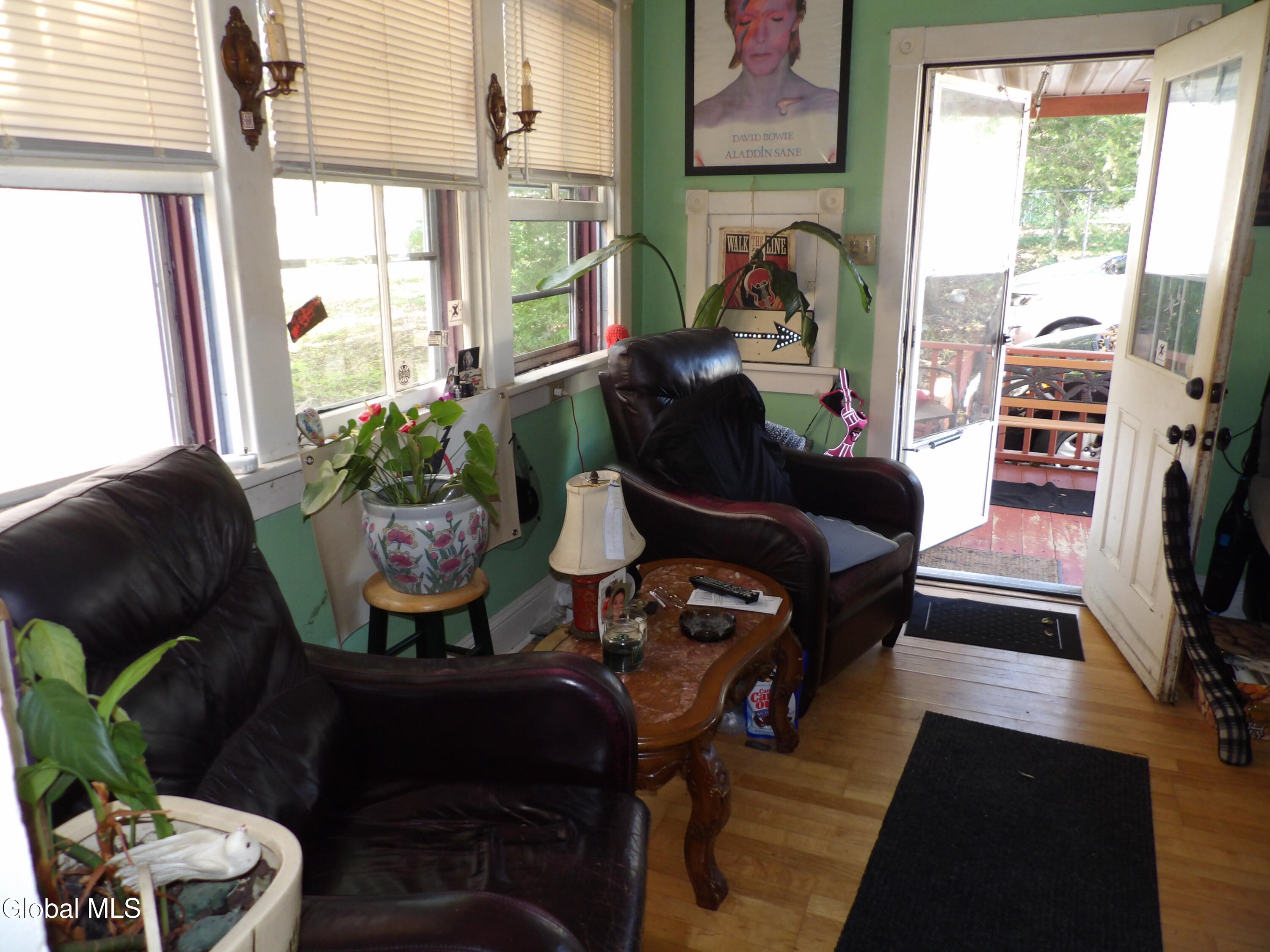 50 Saratoga Avenue Waterford NY 12188