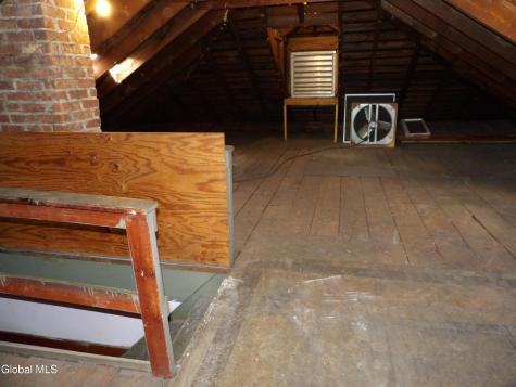 50 Saratoga Avenue Waterford NY 12188