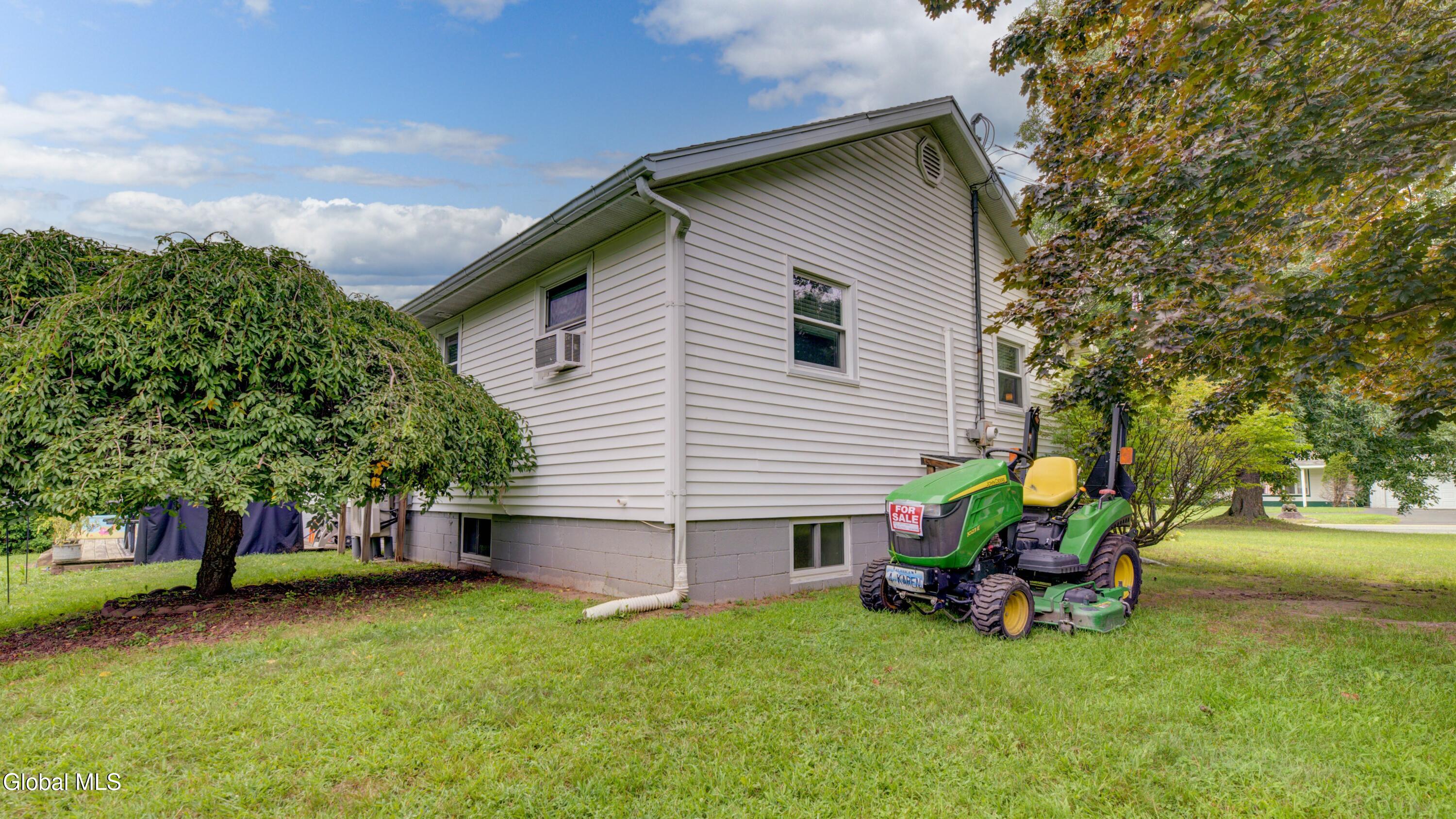 402 County Route 75 Mechanicville NY 12118