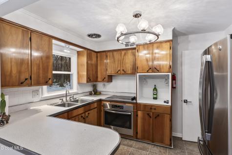 15 Maywood Drive Glenville NY 12302