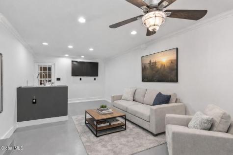 15 Maywood Drive Glenville NY 12302